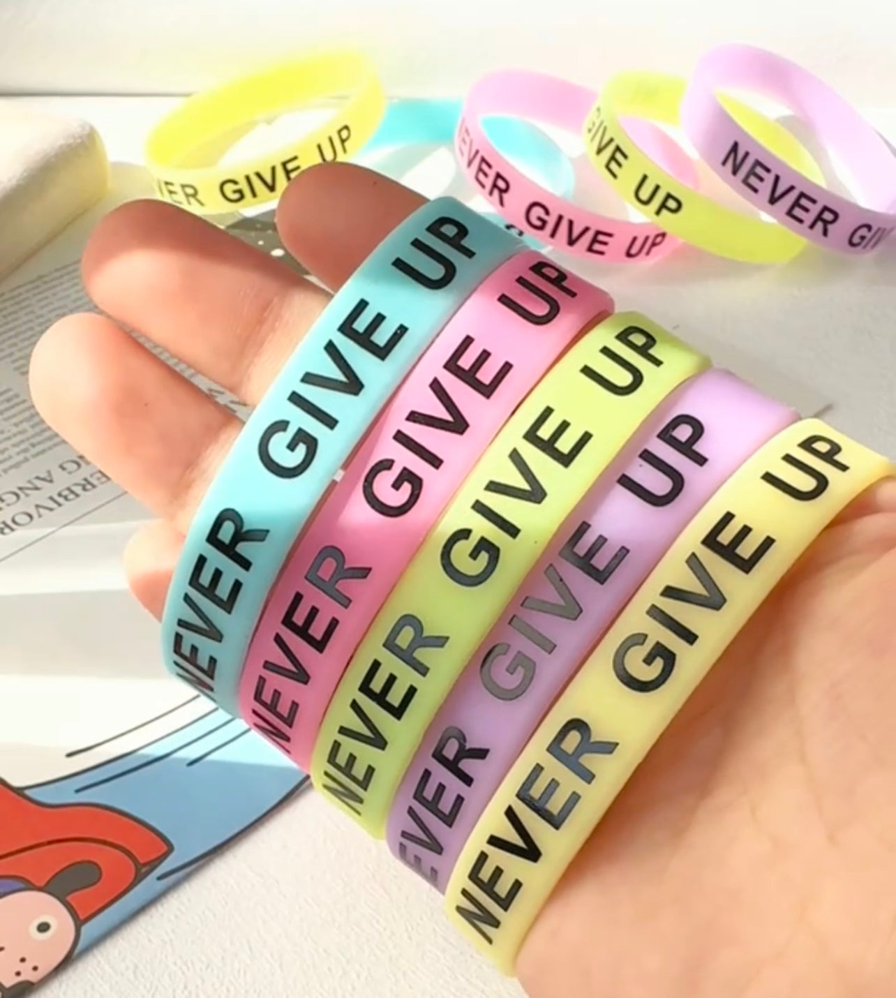 Never give up glow wristbands